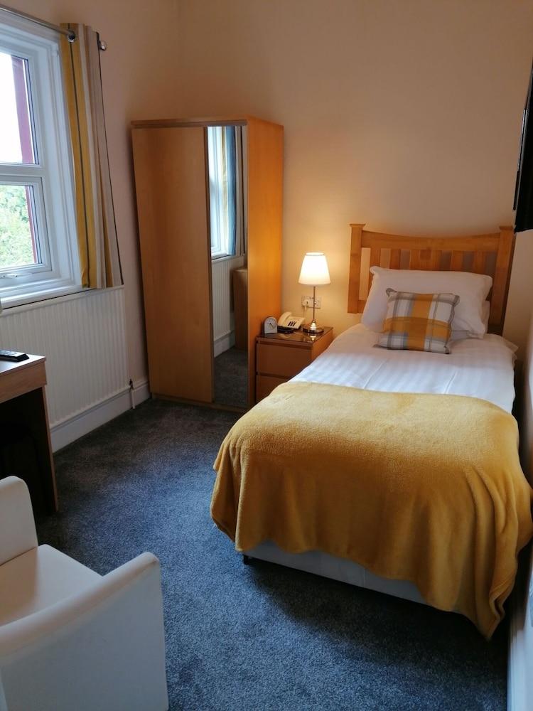 Bed and Breakfast Edendale House à Southport Extérieur photo